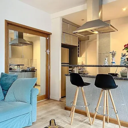 Contemporain Au Coeur De * Parigi